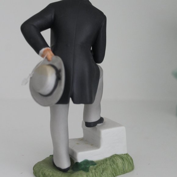 Scarlett O’Hara and Rhett Butler from GONE WITH THE WIND figurines - Picture 8 of 14